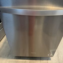 Whirlpool Dishwasher