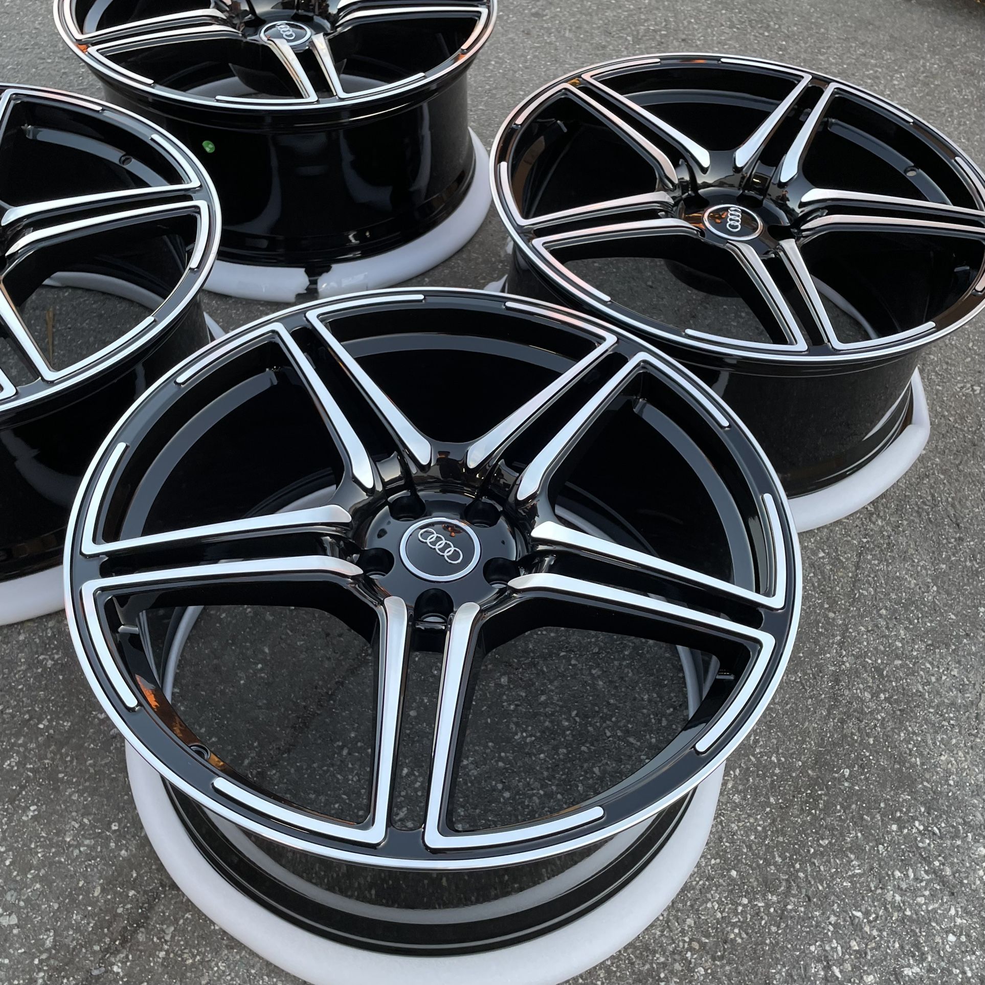 21” NEW Audi Gloss Black Machined Finish Wheels Rims fits A4 S4 A5 S5 A6 S6 A7 S7 21x9 +28 (5x112) Fits A4 S4 A5 S5 A6 S6 A7 S7 A8 S8 Q3 Q5 Q7 Q8 SQ