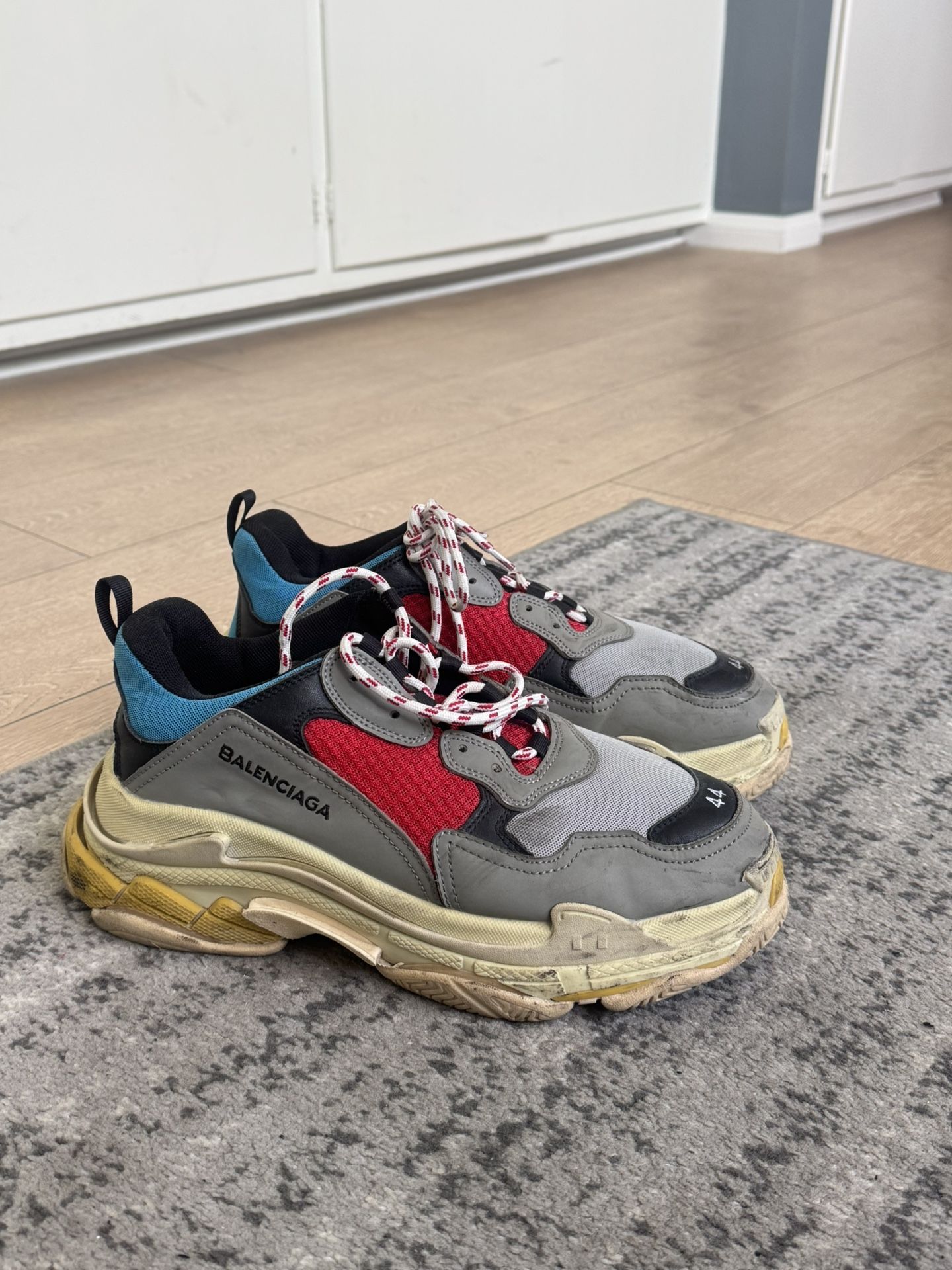 Balenciaga Triple S Sneaker - Men's EU Size 44 / US 11 - Grey, Red, Blue
