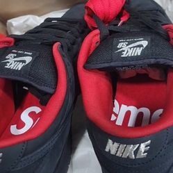 Nike SB Dunk Low "Supreme 94 Black" 