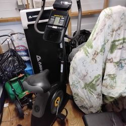Golds Gym Workout Bike 