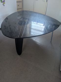 Alivar Table