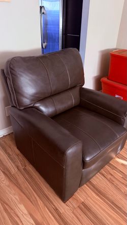 Brown Leather Accent Chair/Recliner