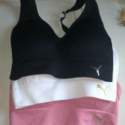 Women's summer clothes, Bras each different prices, shirts, Skirts, Dress, Shoes Spandex, Pants etc..