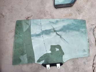 Rear, Driver side windows 2015 Honda