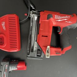 Milwaukee 18 Gauge Nailer