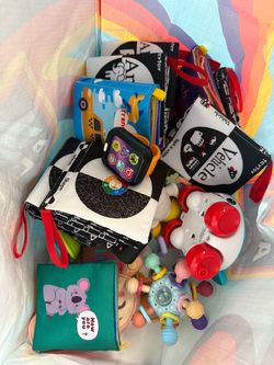 Bag of baby toys variety ages 0 to 12 months