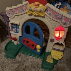Fisher Price Laugh And Learn Door 