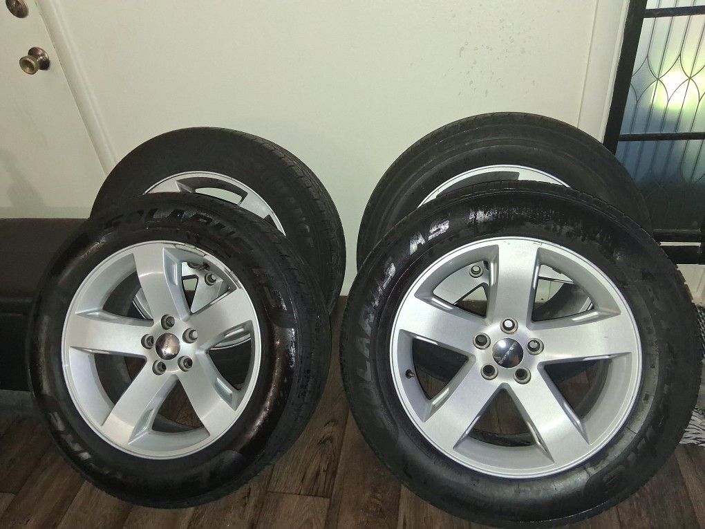 Dodge Challenger Stock Wheels And Tires 235/60R18 Rims And Tires