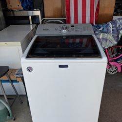 MAYTAG WASHER! HEAVY DUTY! "HIGH EFFICIENCY" DETERGENT! MUST GO!