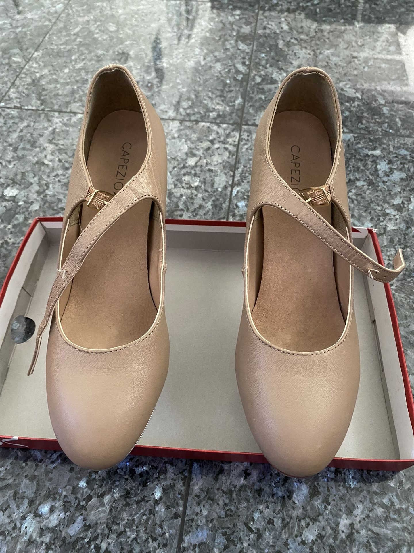 Capezio Manhattan Xtreme Tan Tap Shoes