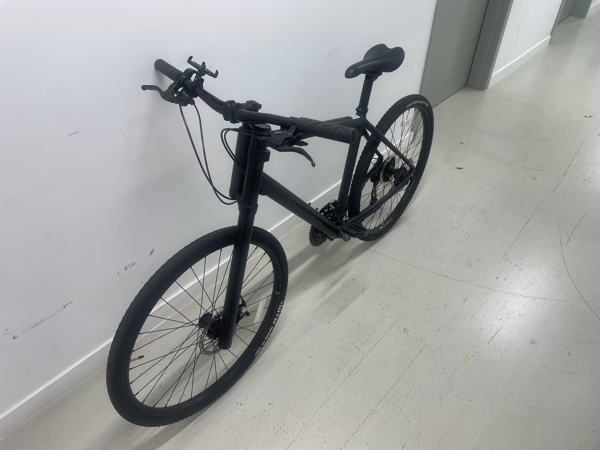 Cannondale Bad Boy Medium Hybrid Bike Bicycle
