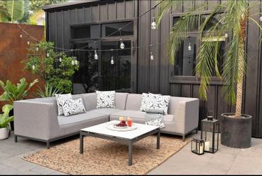 BRAND NEW 5-Person Aluminum Outdoor Sectional - Patio Sofa Set