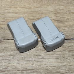 2 DJI Mavic Mini Batteries 