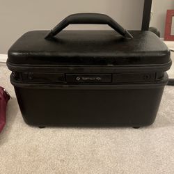 Samsonite Hard Oyster She’ll Travel Case