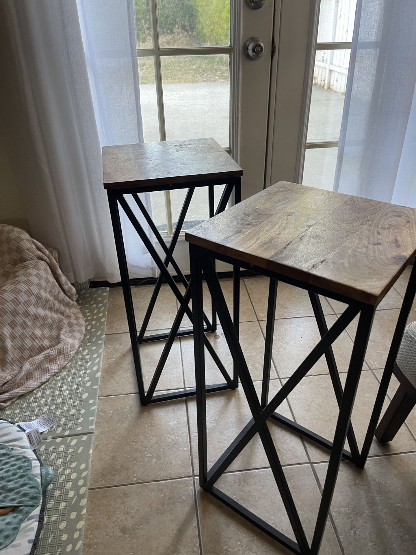 Set Of 2 Modern End Tables