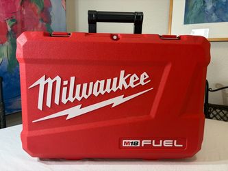Milwaukee M18 FUEL Heavy Duty Hard Carrying Case – EmptyMilwaukee M18 FUEL Protective Plastic Tool Case with Handle