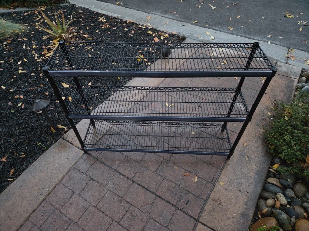 Shelving, Black Uline - 3 Shelves