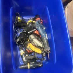 Pack/bundle Of Work Tools, Drills, Saws, And Batteries
