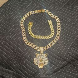 Tiger Pendant Diamond Studded Gold Chain w/ Matching bracelet 