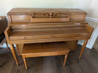 Wurlitzer Piano.