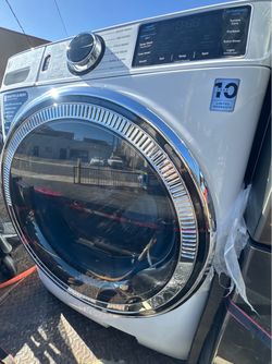 Ge Front Load Washer and Dryer Set Gas