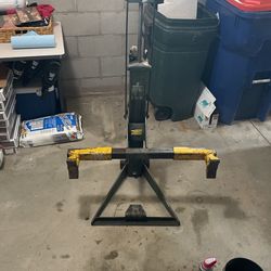 Hydraulic Floor Jack- 3000 Lbs