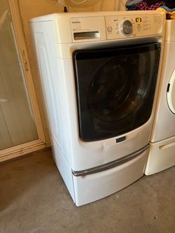 Maytag Maxima MCT 4.2 Cu Ft Front Load Washer With Pedestal