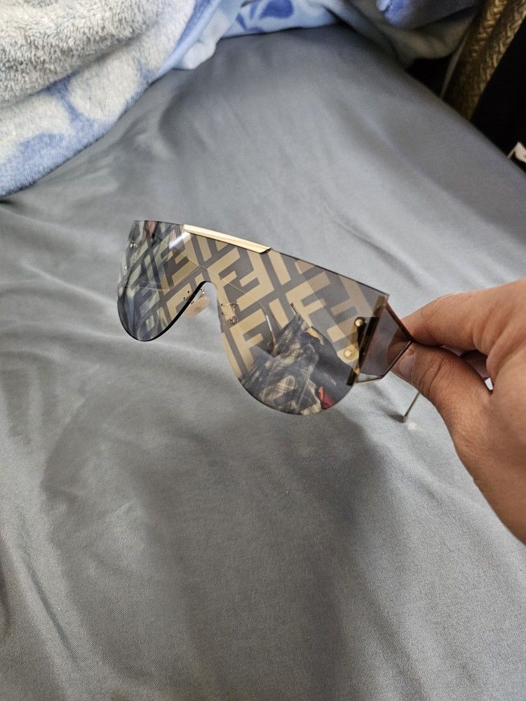 Fendi Monogram Unisex Sunglasses