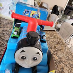 Thomas & Friends Tracks Ride-on