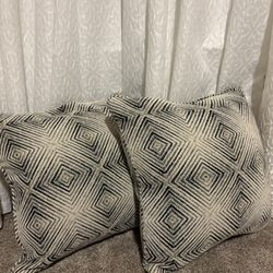 Stanton Accent Pillows - Like New 20” x 20”