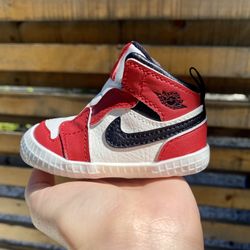 Jordan 1 High Lost And Found Chicago Size 3C