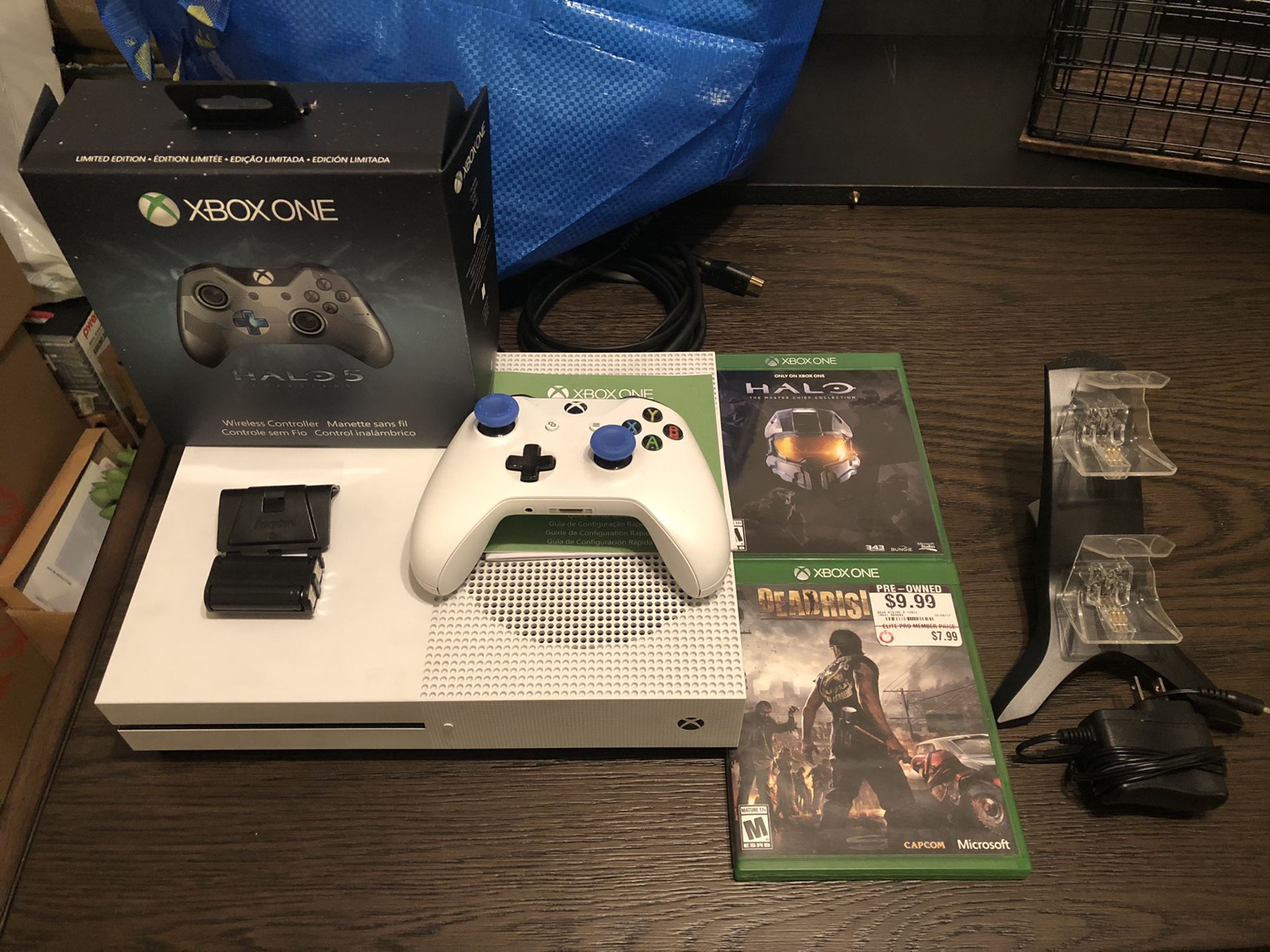 Xbox One S 500GB with Halo 5 Edition Controller, Charging Station, and two Rechargeable Batteries