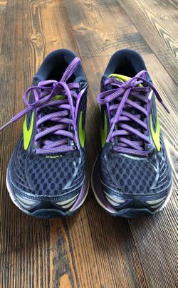 Women’s brooks running shoes