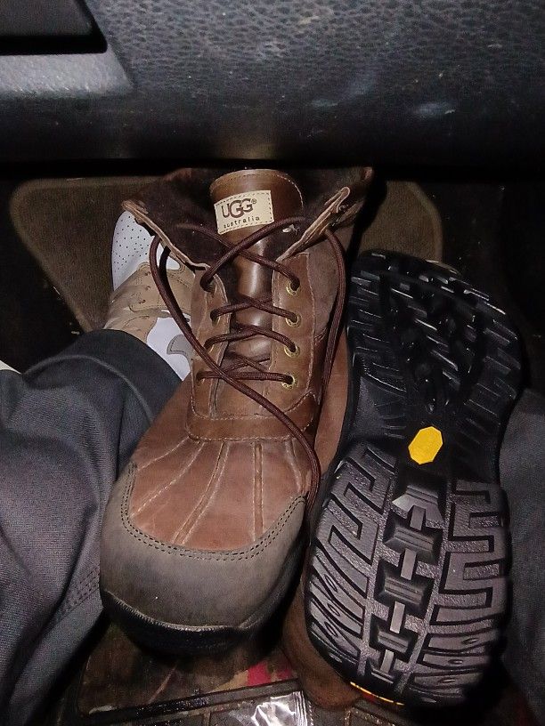 Men's UGGS Vibram Sole US11