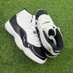 New Jordan 11 “Gratitude” Size 11.5M