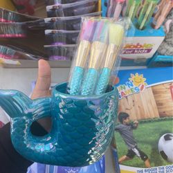 Makeup Brushes And Cup