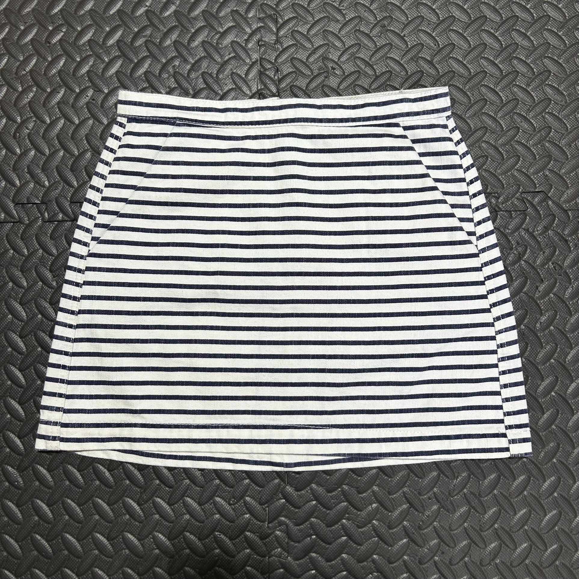 Topshop Petite Mini Skirt Striped Pull On Back Zipper Pockets Women’s Size 4 US