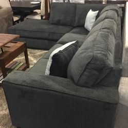 Sectional Includes Pillows 