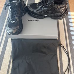 Black Balenciaga Runners 2.0