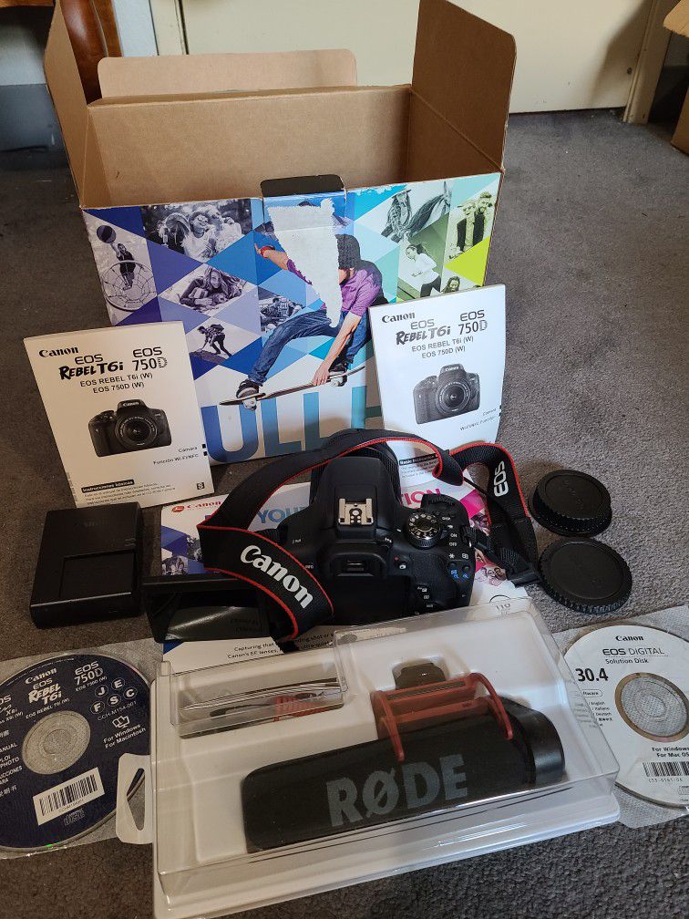 Canon Dslr T6i Rebel Content Creator Kit. Like New  WiFi Equipped