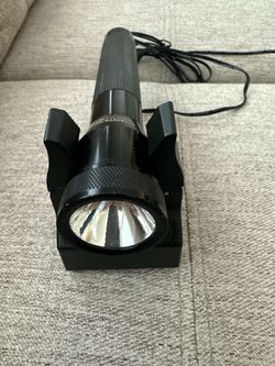 Streamlight Stinger Flashlight Rechargeable w/ 75100 Charger Tested Working