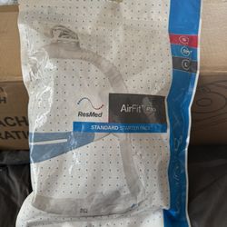 ResMed AirFit™ P30i Nasal Pillow CPAP Mask Starter Pack