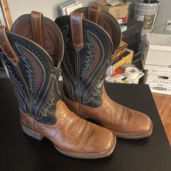 Pre Owned Ariat Cowboy Boots 7.5D $100