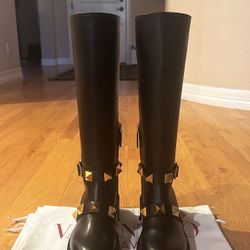 Valentino Garavani Boots *New*