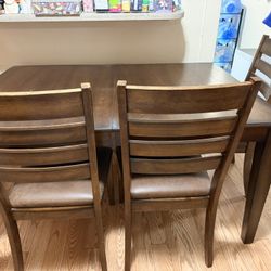 Solid Wood Rectangular Dining Table – Seats 6