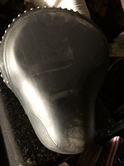 Harley Davidson seat Scull 04