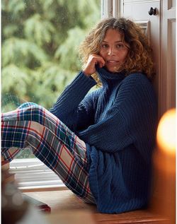 Aerie Oversized Chenille Turtleneck Sweater for Sale in Pompano Beach FL OfferUp