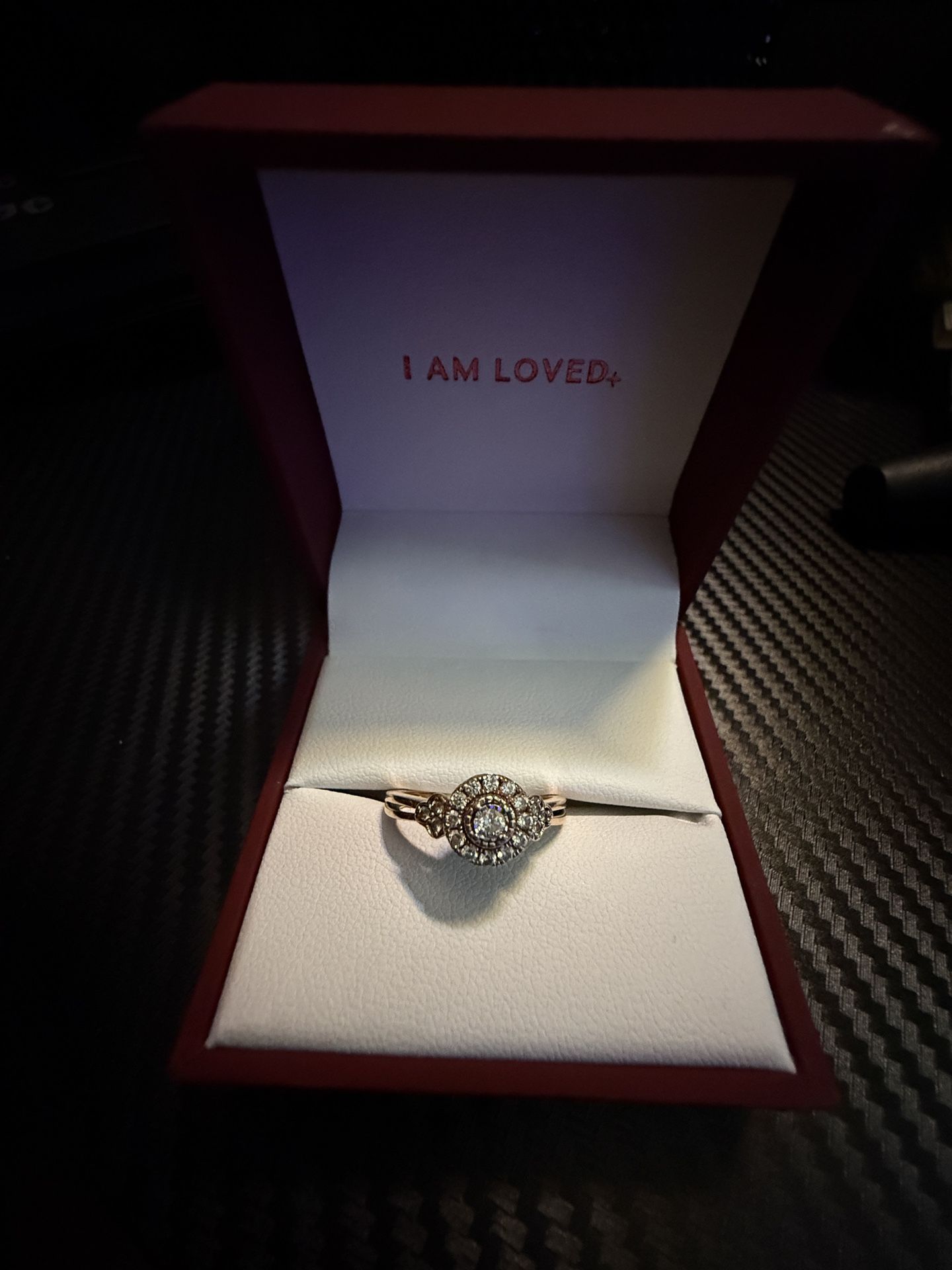 Size 7 HELZBERG DIAMONDS®