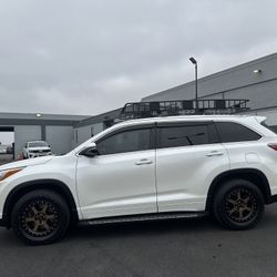 2016 HIGHLANDER SPORT $23.995